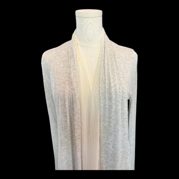 π EUC CABI Dream Waterfall Gray Oatmeal Cardigan w/ Chiffon Trim | Sz S - Picture 2 of 9